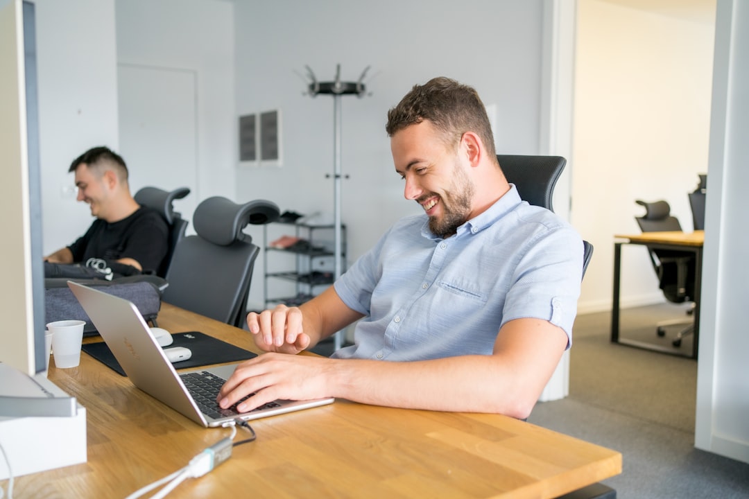 Flujo de trabajo sin papel para pymes: guía práctica para digitalizar sin departamento IT