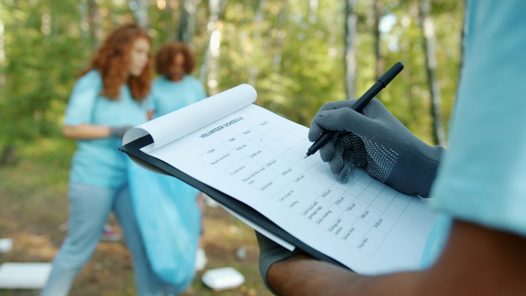 Flujo de trabajo sin papel para servicios técnicos en campo: del parte al archivo firmado